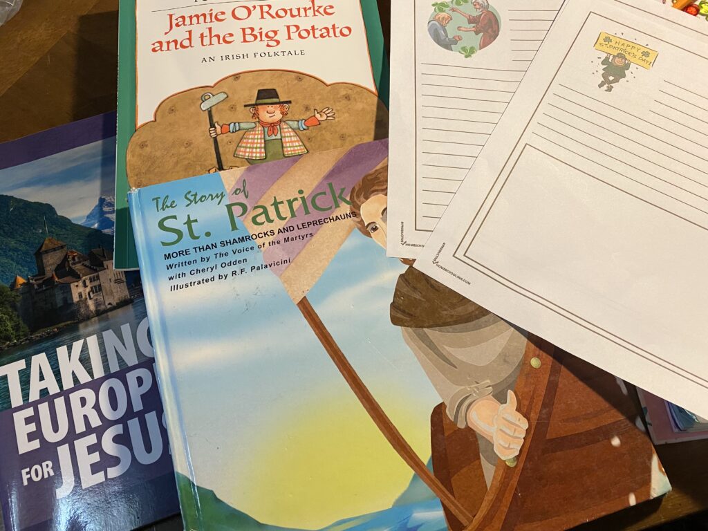 st. patricks day books and notebooking pages for a st. patricks day unit study.